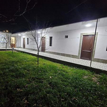 Galstyans Hotels Zvartnots Airport P'arak'ar المظهر الخارجي الصورة