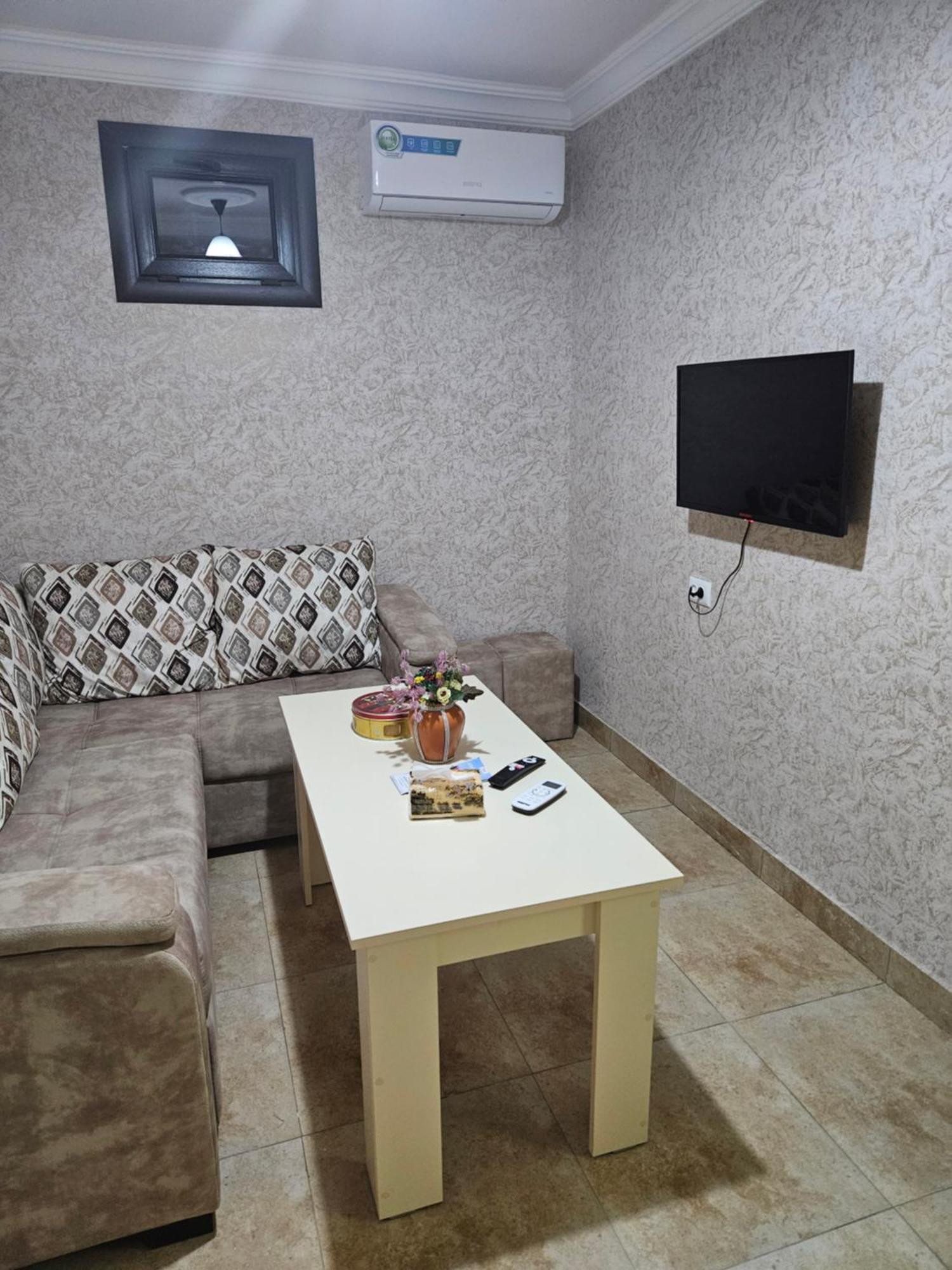 Galstyans Hotels Zvartnots Airport P'arak'ar المظهر الخارجي الصورة